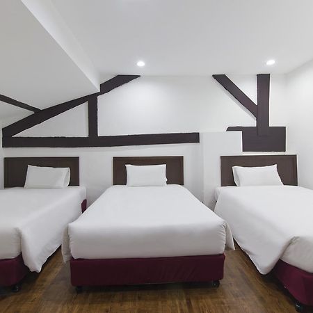 Charlies Boutique Hotel George Town Exterior photo
