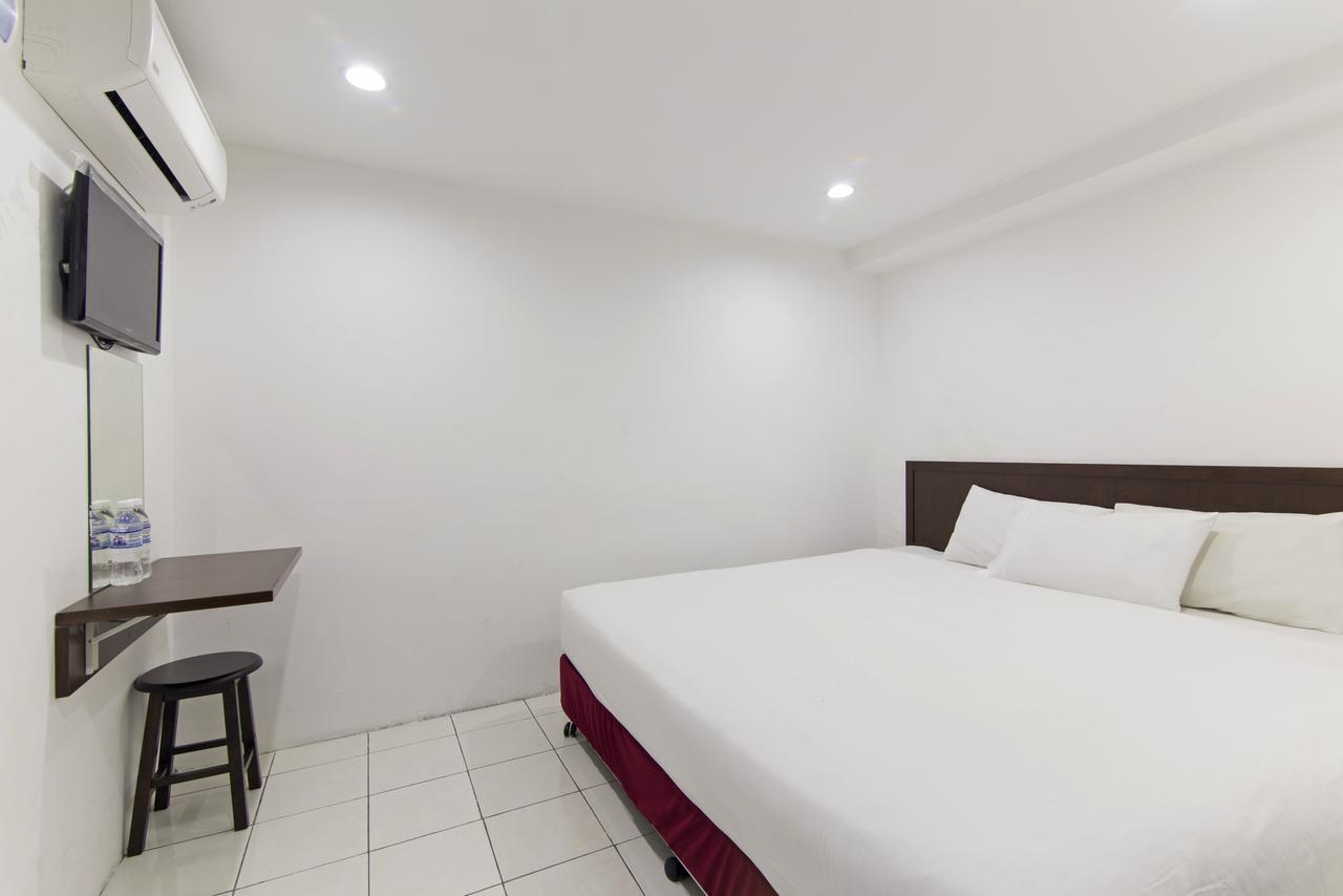 Charlies Boutique Hotel George Town Exterior photo